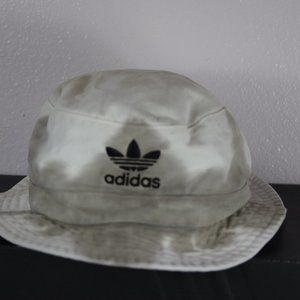 Adidas Bucket hat